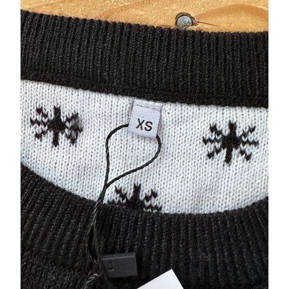 NWT Tatami Fightwear Merry Jitsmas Sweater Size XS Men’s Red - Picture 3 of 10